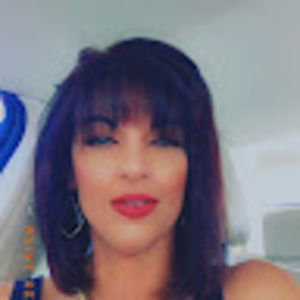 Meet your Posher, Monique